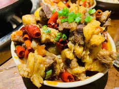 红烧耙牛肉-四小区火锅·巷子里的重庆火锅(花照壁店)