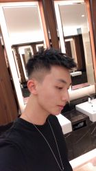 -HAIR CORNER