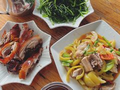 -黄记四更烤乳猪店