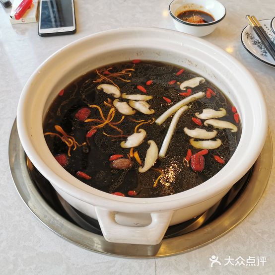 菌临天下养生菌汤(八一路店)