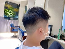 -PE SALON