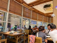 -蜜桃餐厅·伴山(湖滨商业街店)