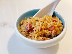 腊味煲仔饭-三个椰子·现砍椰子鸡(金源CBD店)