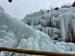 -大平台龙居瀑布旅游区