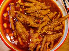 肖公庙招牌凤爪-老闵田螺馆·南昌市井菜·特色小吃(总店)