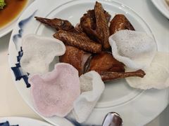 虾片脆皮鸽-杭州香格里拉·香宫中餐厅