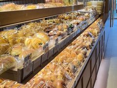 -小飞象面包公社(珠江路金鹰店)