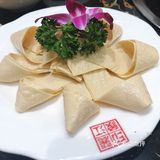 很好吃 鱼火锅上来了 鱼片薄如蝉翼