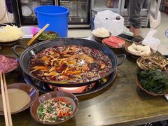 -黄潇洒老火锅(九眼桥宏济巷店)