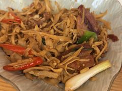 鸡汁竹笋丝炒腊味-隅乐胡椒虾·台湾菜·团建(皇岗店)