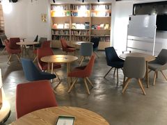 -童画国际美术教育机构(枫林晚校区)