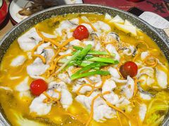 -山城外·非遗酸菜鱼(蜀都万达店)