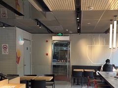 -麦当劳(四平路店)