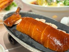招牌酥不腻烤鸭-荷唐·殿 Home Town Palace