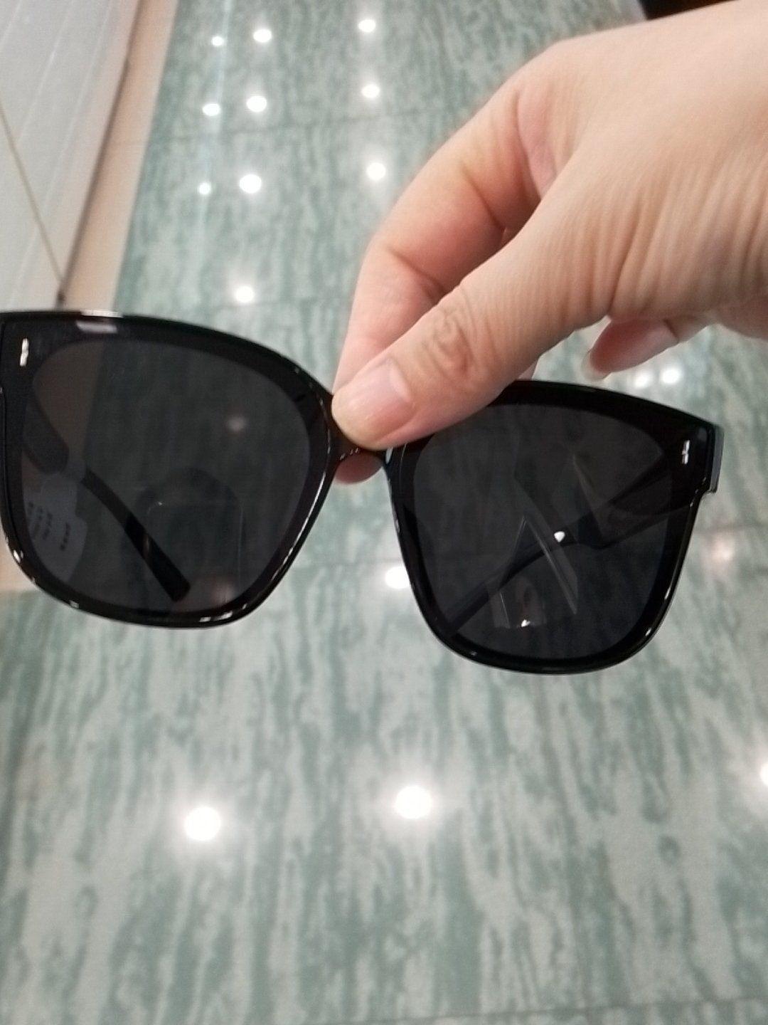 近视专用太阳是个好东东,非常的轻