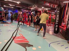 -KingBull私教健身&格斗订制(龙井商业中心店)