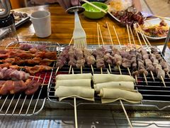 -哈尔滨小酒馆·鲜肉现穿自助烧烤(康新花园店)
