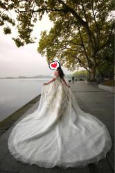 -Lisamoon礼慕纱婚纱礼服高级定制