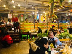 大堂-钢管厂歆瑞源油卤串串香(春熙路太古里店)