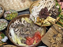 -阿山卓·野生菌火锅·纳西火塘烤肉