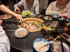 -山川小町·极番烧肉(新地假日广场店)