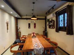 -小草屋轰趴馆别墅派对新场团建家庭聚会