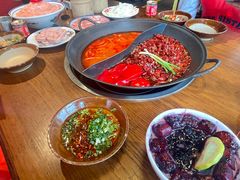 -萍姐火锅·公路夜市(武汉首店)