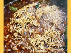 三鲜伊面-奇味鸡煲(麦地店)