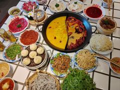 -朱光玉火锅馆·太原旗舰(钟楼街店)