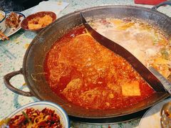 -鸿姐老火锅(疁城新天地店)