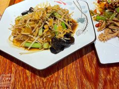 美味炒合菜-满堂春特色餐馆