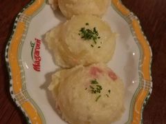 -玛格萝妮比萨屋(四平店)