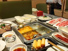 -海底捞火锅(新松江路店)