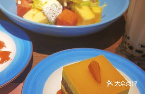 Premium Fresh Fruit Salad