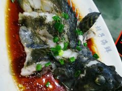 -四川小胡子海鲜(丁村万人海鲜广场店)