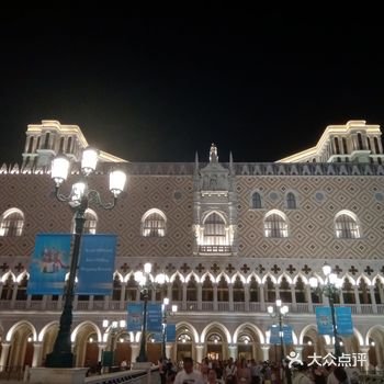 偶尔会听到船夫美妙的歌声