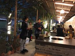 -茅草房·河畔园林火锅