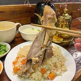 永远相信点评必吃榜❗️这家手抓饭卖爆杭州