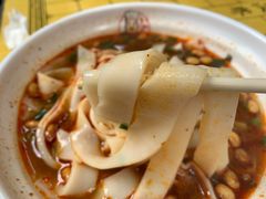 -覃肥叔桂林米粉(粮道街店)