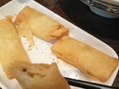 -爆炸头阿姨小四川正宗川味小吃(无任何分店)