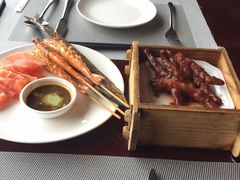 -荣誉国际酒店-云顶旋转餐厅