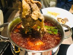 -大中华希尔顿酒店-念自助餐·嗨啤·小龙虾