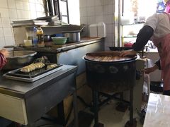 -黄阿姨锅贴大王(万航渡路店)