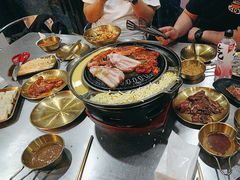 -胡悦里韩式烤肉(芝罘万达广场店)