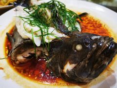 -覃记海鲜美食餐厅