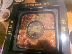 -老牌坊云南鱼豆花火锅(爱建店)
