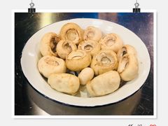 口蘑-马路牙子烧烤音乐酒馆(望京店)