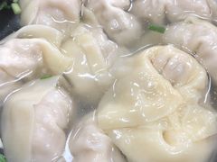 三鲜大馄饨-万寿斋(山阴路店)
