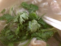 上汤鲜虾云吞面-吉祥馄饨