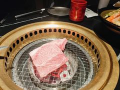-山川小町·极番烧肉(新地假日广场店)